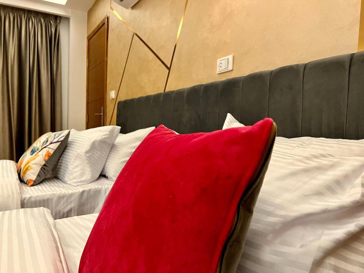Grand Pyramids Inn Kafrat al Jabal Luaran gambar