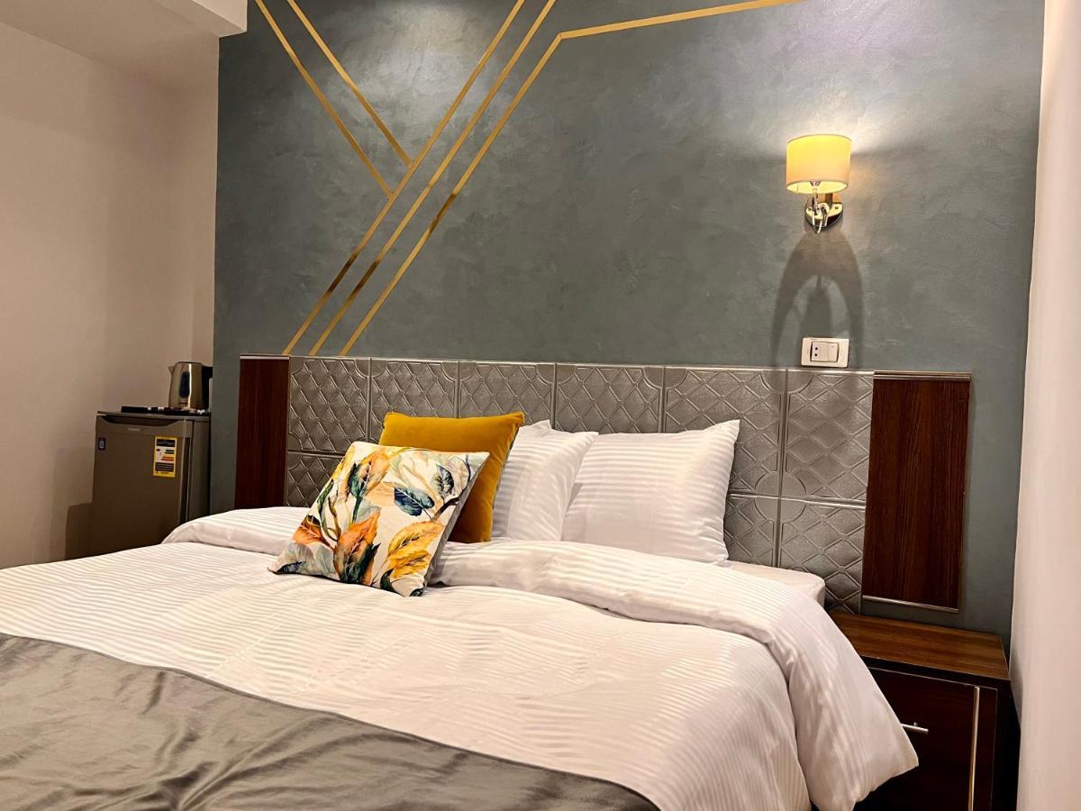 Grand Pyramids Inn Kafrat al Jabal Luaran gambar