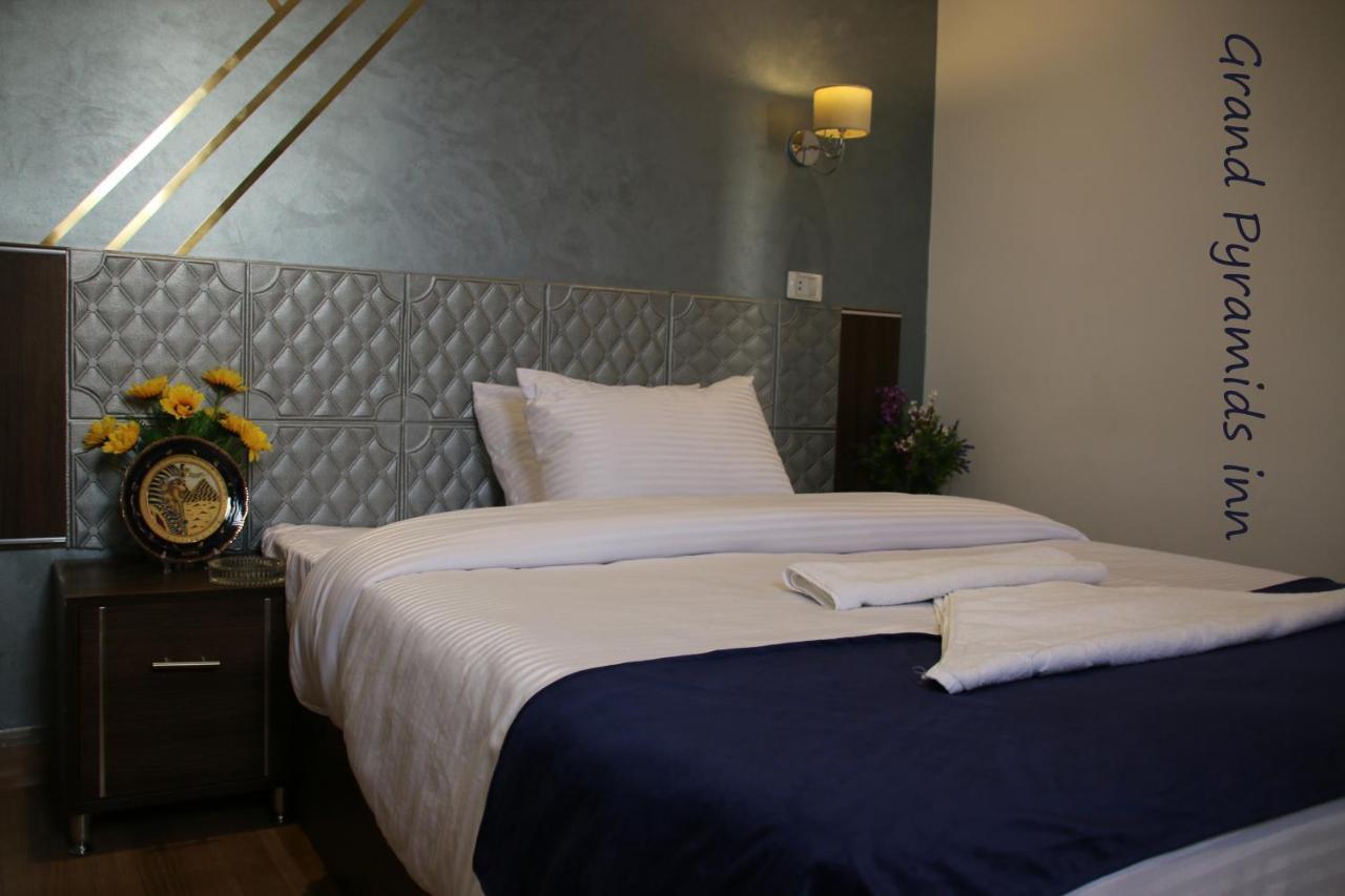 Grand Pyramids Inn Kafrat al Jabal Luaran gambar