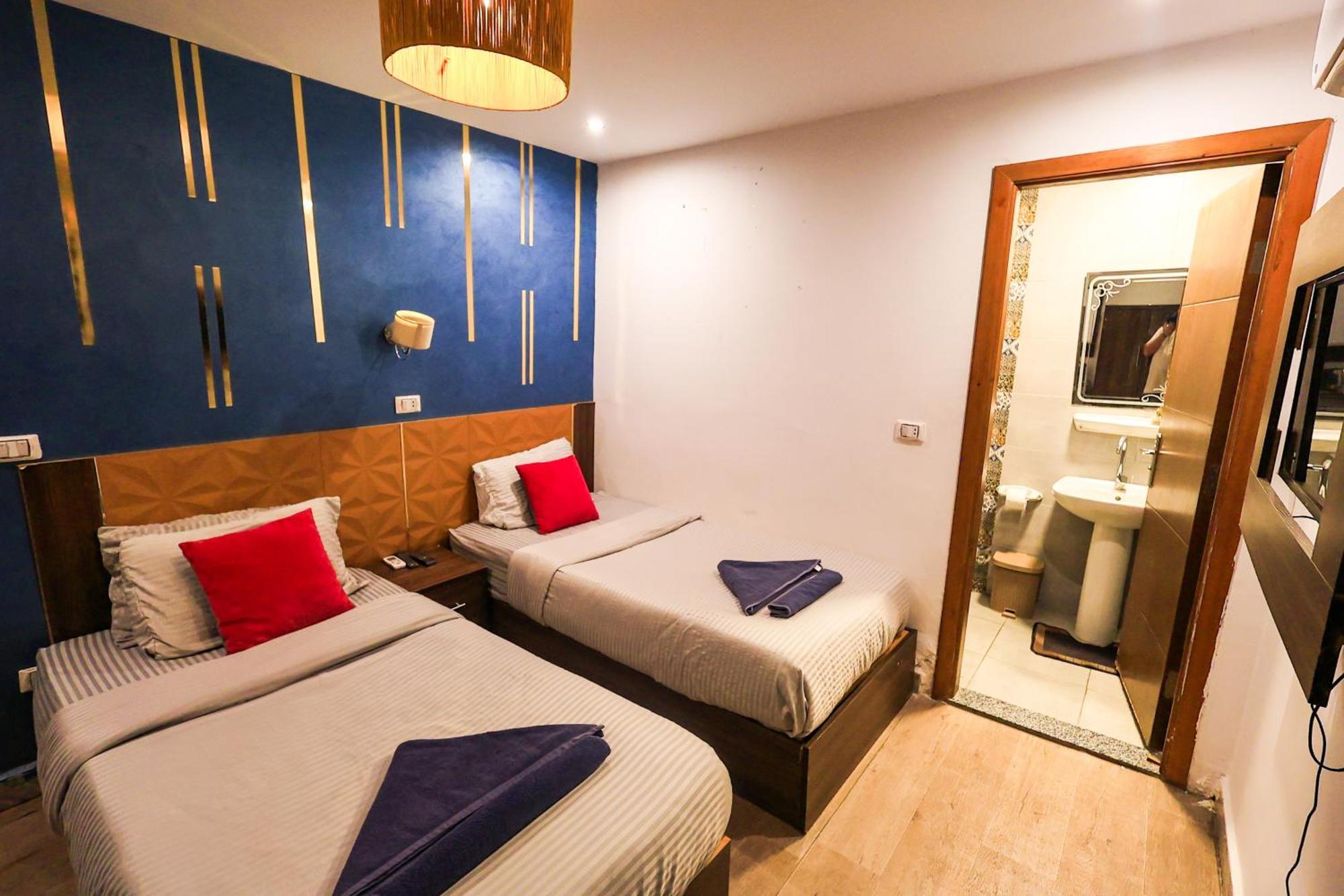 Grand Pyramids Inn Kafrat al Jabal Luaran gambar